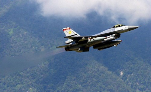 Máy bay chiến đấu F-16MLU của không quân Đài Loan